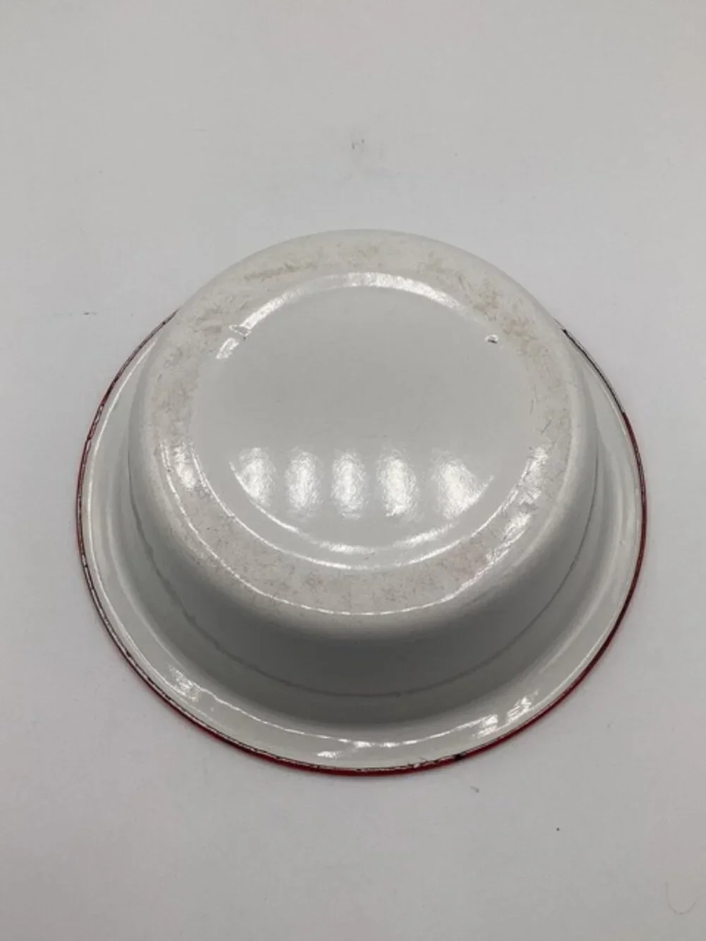 Vintage Enamelware Bowl‎ White with Red Trim 7